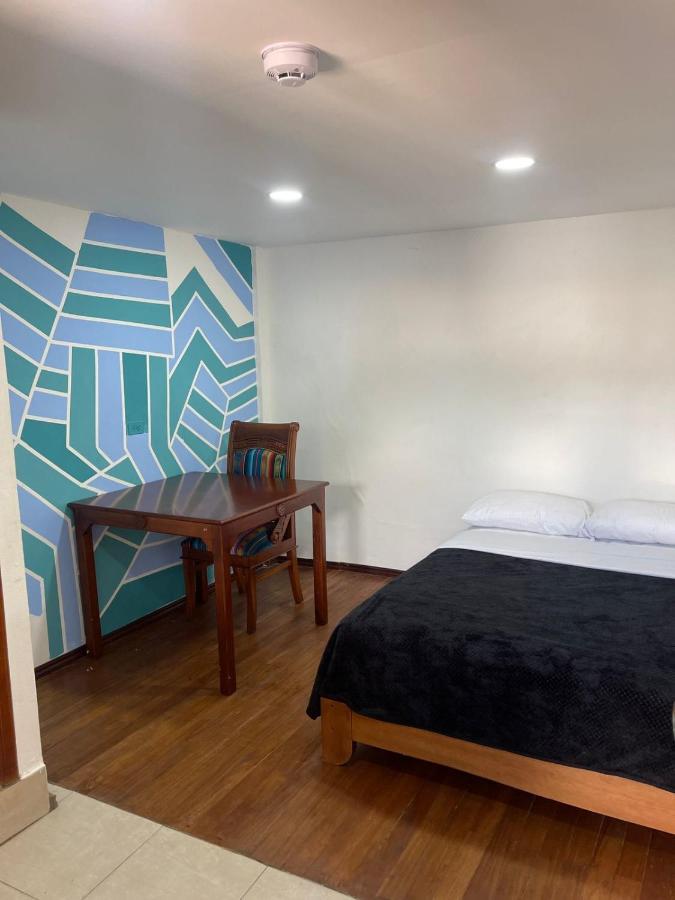 El Jardin Escondido Party Hostel Baños Εξωτερικό φωτογραφία