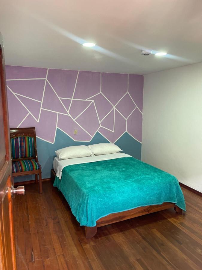 El Jardin Escondido Party Hostel Baños Εξωτερικό φωτογραφία