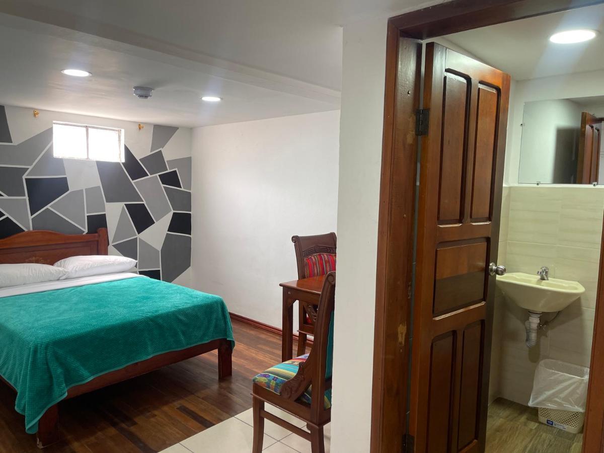 El Jardin Escondido Party Hostel Baños Εξωτερικό φωτογραφία