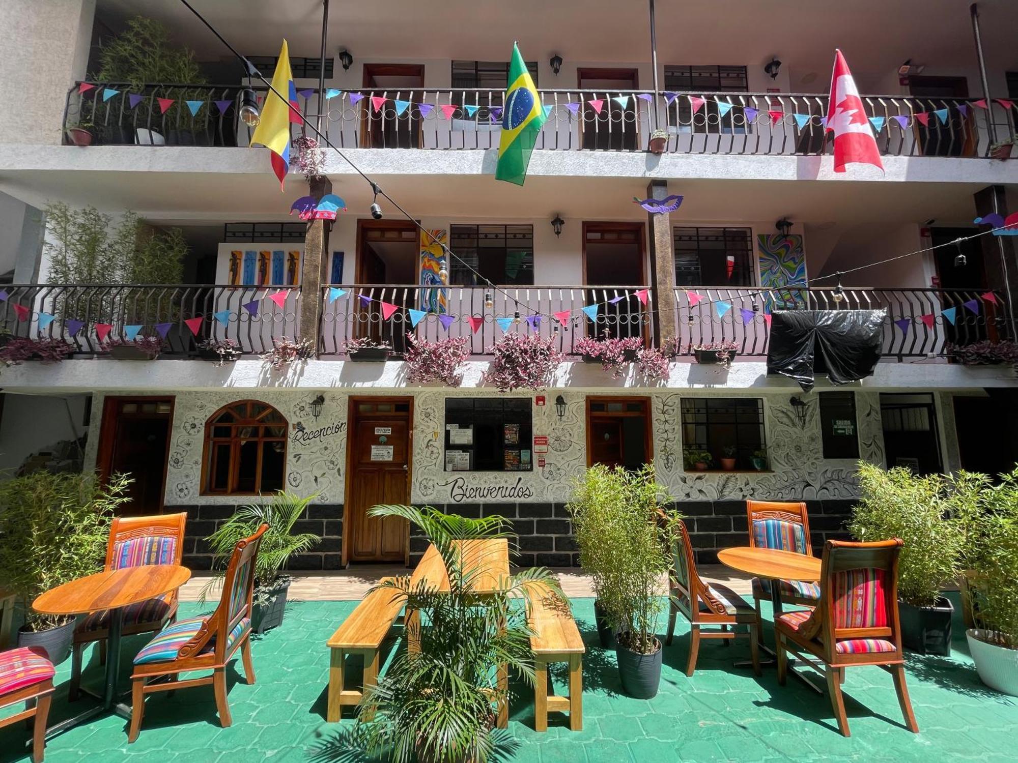 El Jardin Escondido Party Hostel Baños Εξωτερικό φωτογραφία