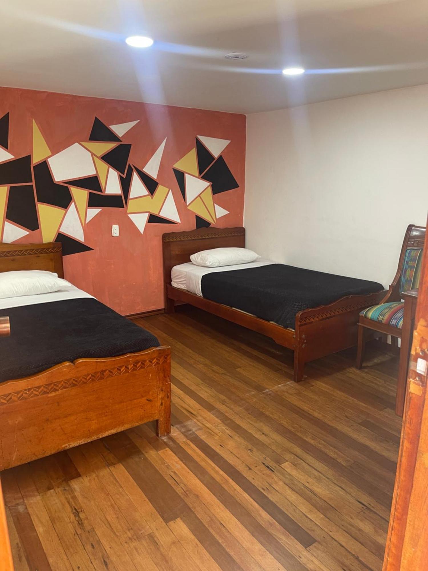 El Jardin Escondido Party Hostel Baños Εξωτερικό φωτογραφία