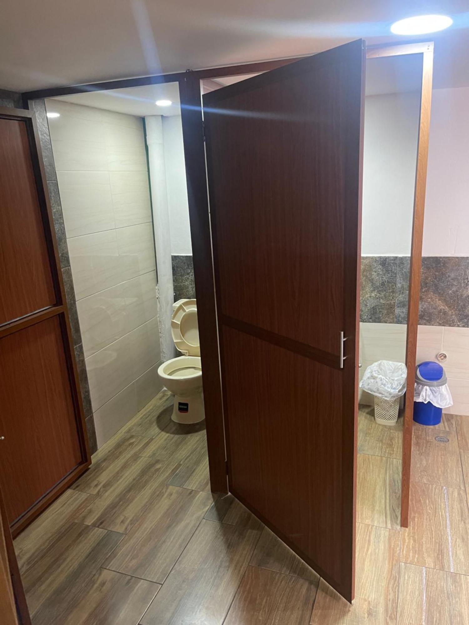 El Jardin Escondido Party Hostel Baños Εξωτερικό φωτογραφία